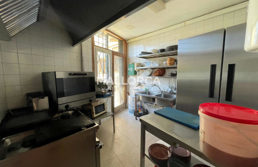 fully equipped industrial kitchen in commercial property for sale in calvia village