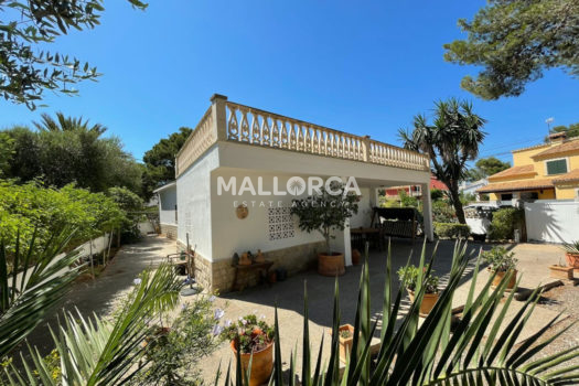 Hinterhofansicht El Toro Einfamilienhaus Mallorca