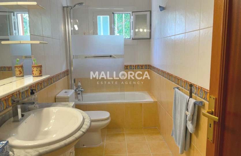 bathroom family home El Toro Mallorca