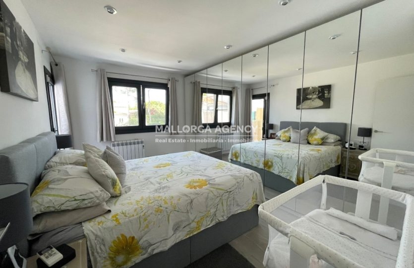 Double bedroom 3 in modern home for sale in el toro